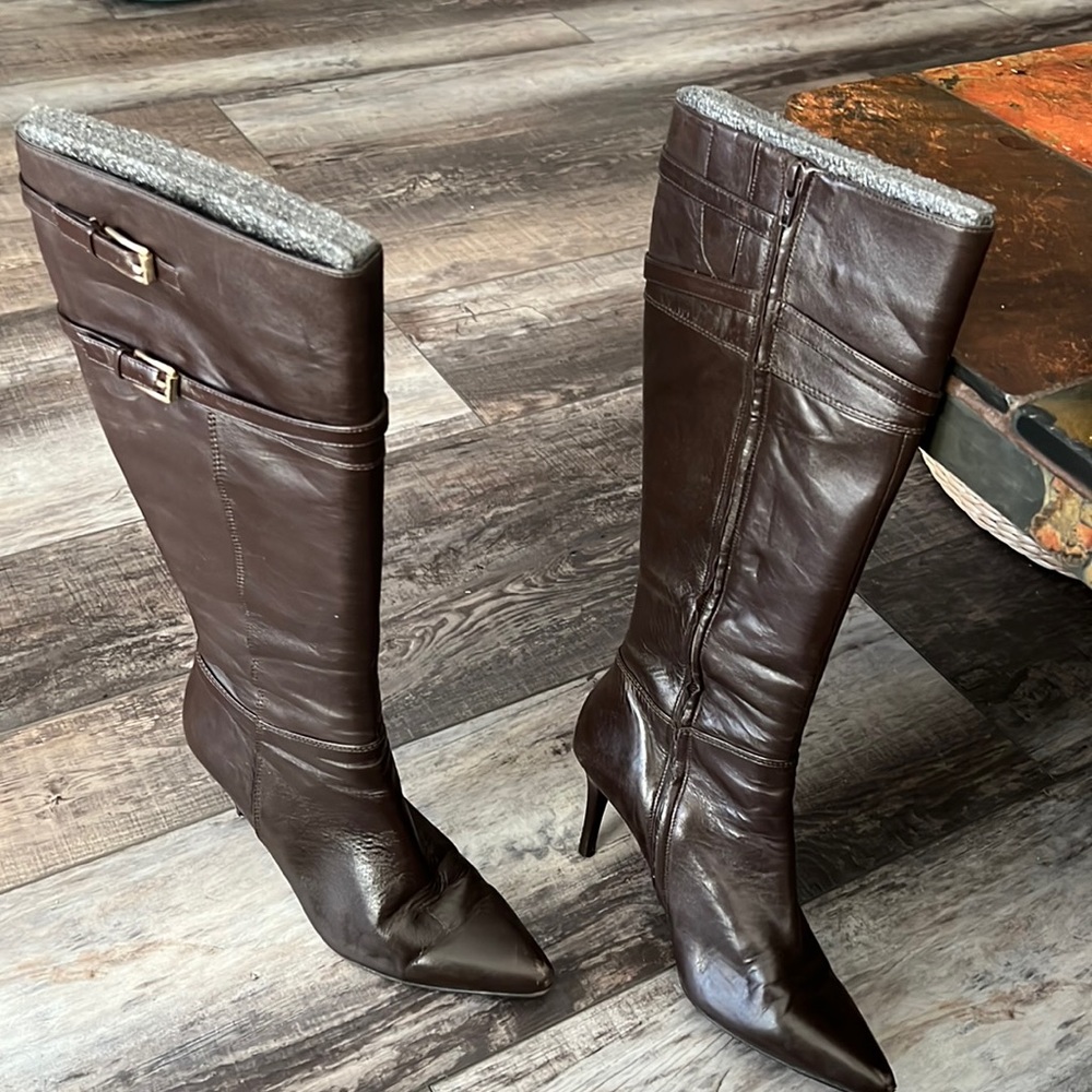Ralph Lauren size 8 brown boots